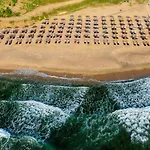 Marina Sands Bijou Boutique - Amazing Views 4* Obzor