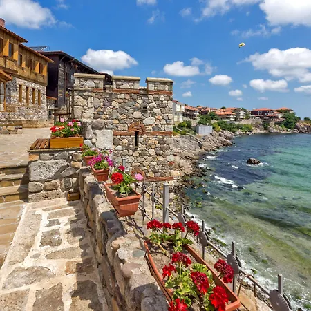 Marina Sands Bijou Boutique - Amazing Views Penzion 4*