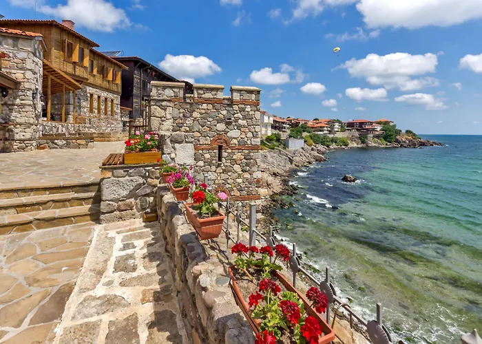 Marina Sands Bijou Boutique - Amazing Views Guest house 4*